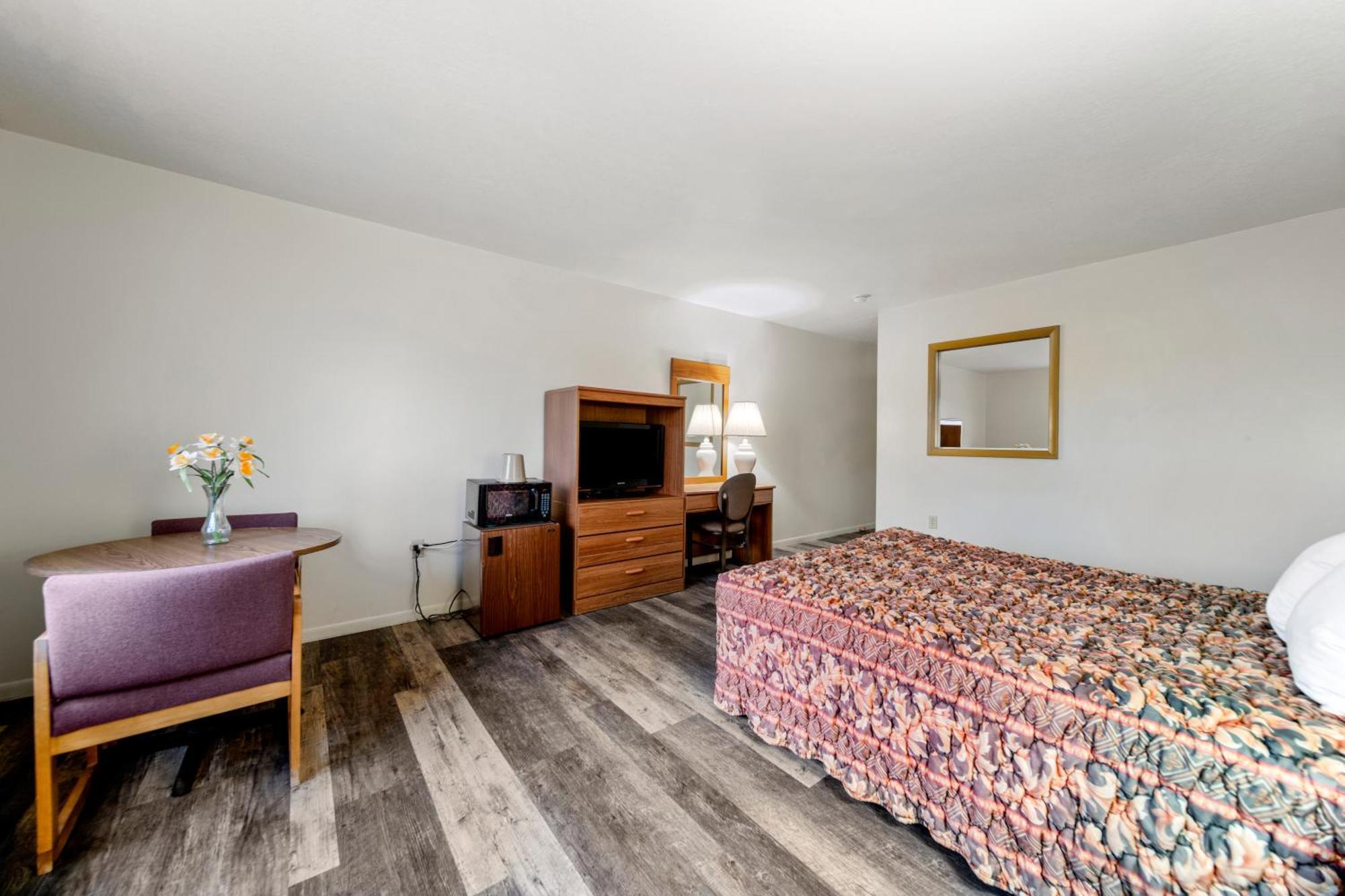 Executive Inn Cass City Exterior photo